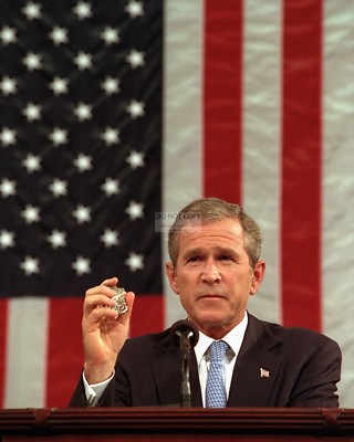 GEORGE W. BUSH IN JOINT SESSION OF CONGRESS RE: SEPT. 11 - 8X10 PHOTO (ZZ-510)