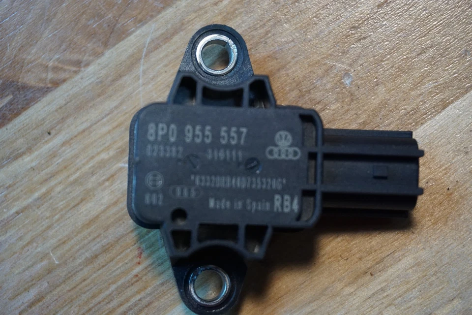 Bolsa de aire de puerta delantera AUDI TT 2011 2,0 L sensor de choque parte # 8P0 955 557 Foto 2 de 2