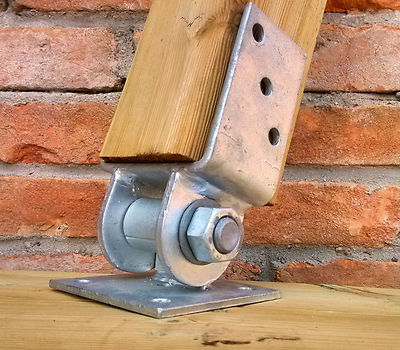 Pied de poteau inclinable 70x70 90x90 Pied de poteau reglable galvanisé 