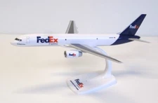 New! PPC Holland 223977 FedEx Boeing 757-200, reg. N915FD - 1:200 scale model