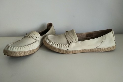 Mens UGG Driving Shoes Slippers Slip On Boat Beach Shoes UK 9.5 RRP £129