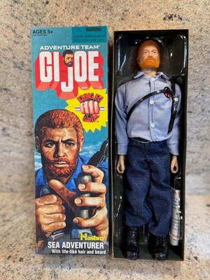 Hasbro 2006 G.I. Joe Adventure Team Sea Adventurer Action Figure w/ Kung Fu Grip