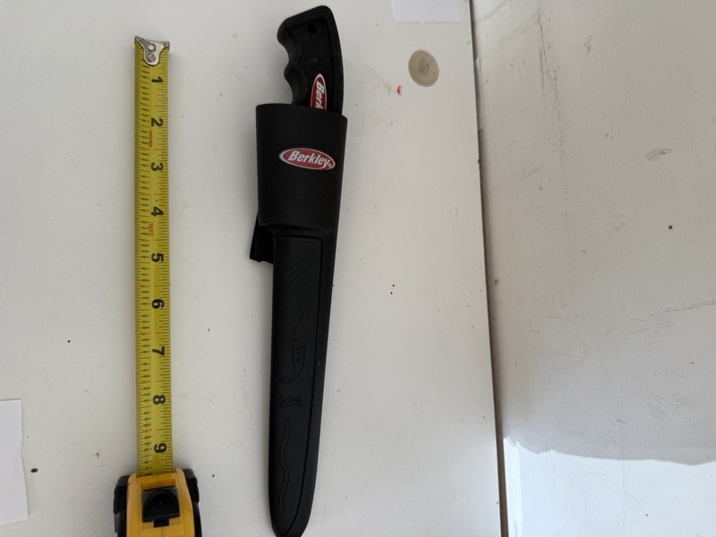 Berkley 7" Fillet Knife with Sheath