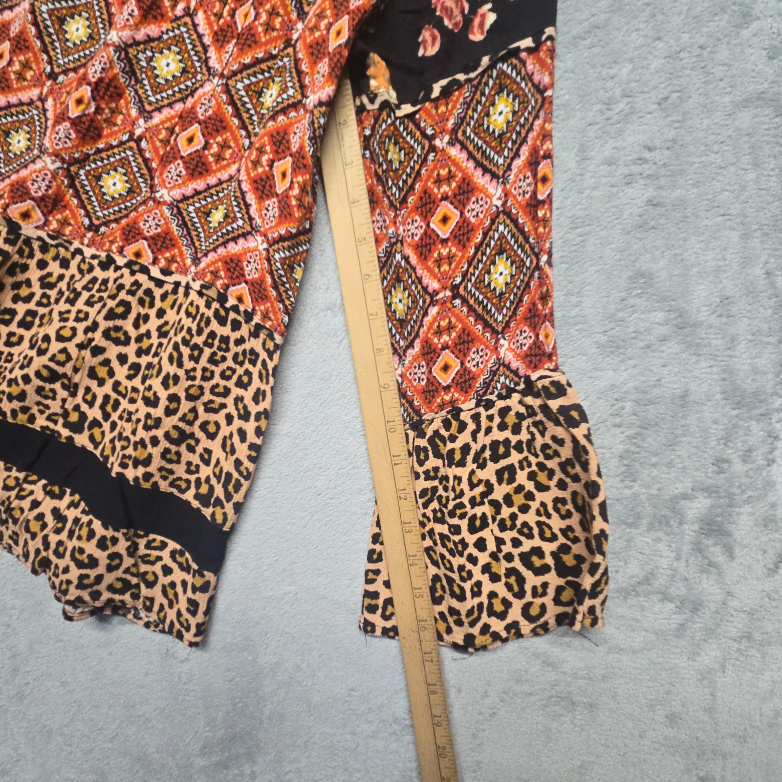 Calessa Top Womens Sz Medium Multi Mixed Print Ti… - image 8