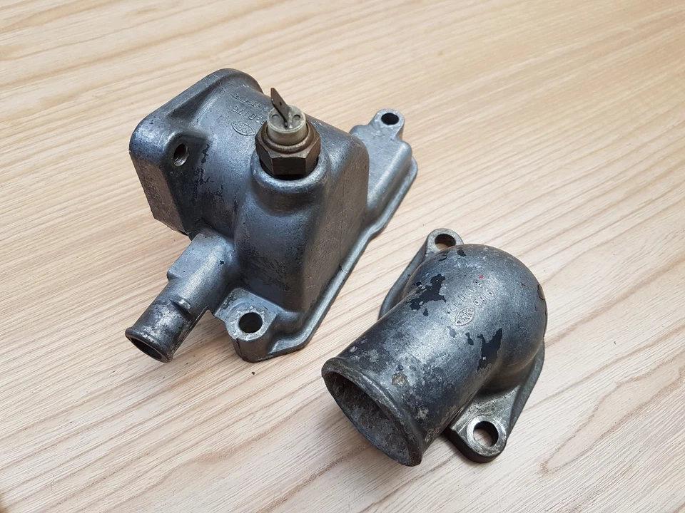 Carcasa termostato carburador CIH Opel Commodore A Admiral B 2,5, 8930175 8939322 - Imagen 2 de 4