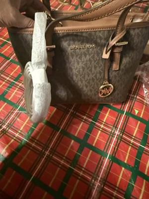 bolsa michael kors brown logo gold hardware shoulder strap bag charm
