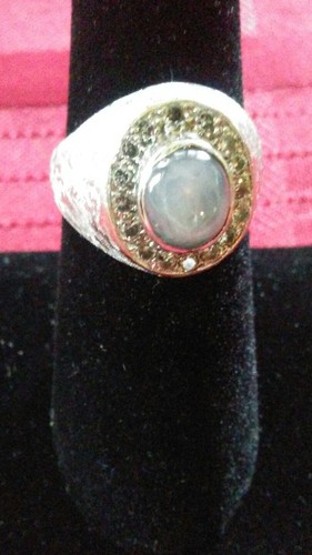 14kt gold natural star sapphire gent's ring---estate piece