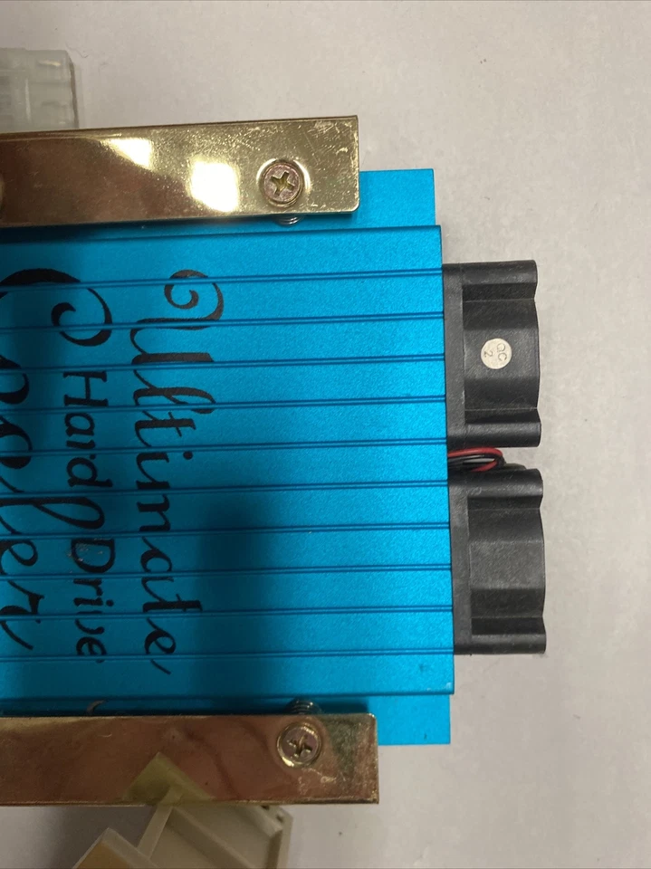 Beige Ultimate Hard Drive cooler with 2 x 40mm fans - Image 4 of 4