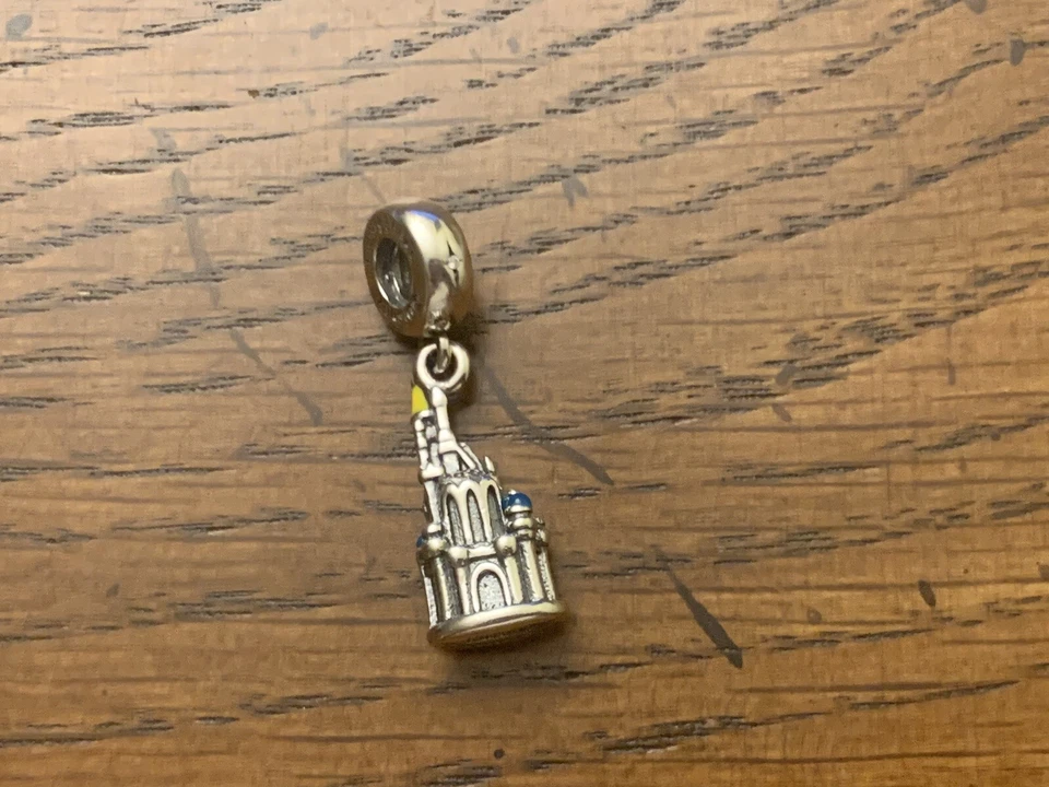 NEW Genuine Pandora Silver S925 Disney Resorts Tokyo Cinderella Castle Charm - Image 3 of 4