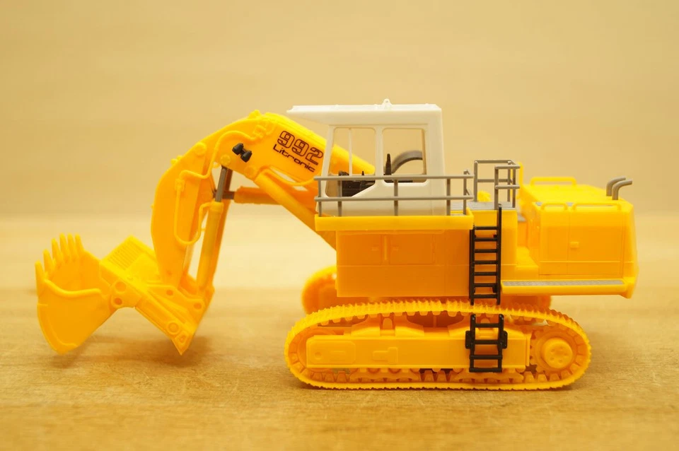 Ho 1:87 Kibri 10638 LIEBHERR R 992 Litronic Con Benna A Fessura Modello Pronto - Immagine 4 di 4