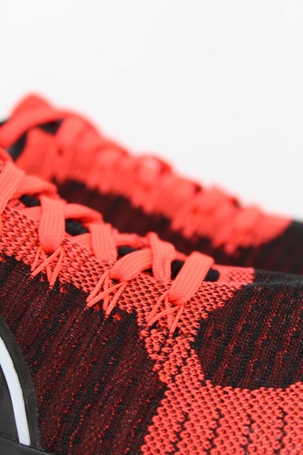 Nike React Infinity Run Flyknit 2 Blanco Carmesí Brillante Negro CT2357-600 - Imagen 8 de 21