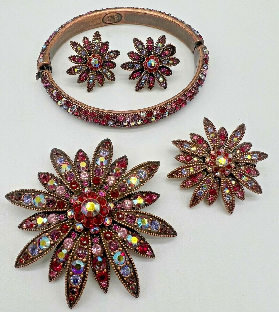 JOAN RIVERS GOLDTONE SWAROVSKI CRYSTAL FLOWER SET PIN