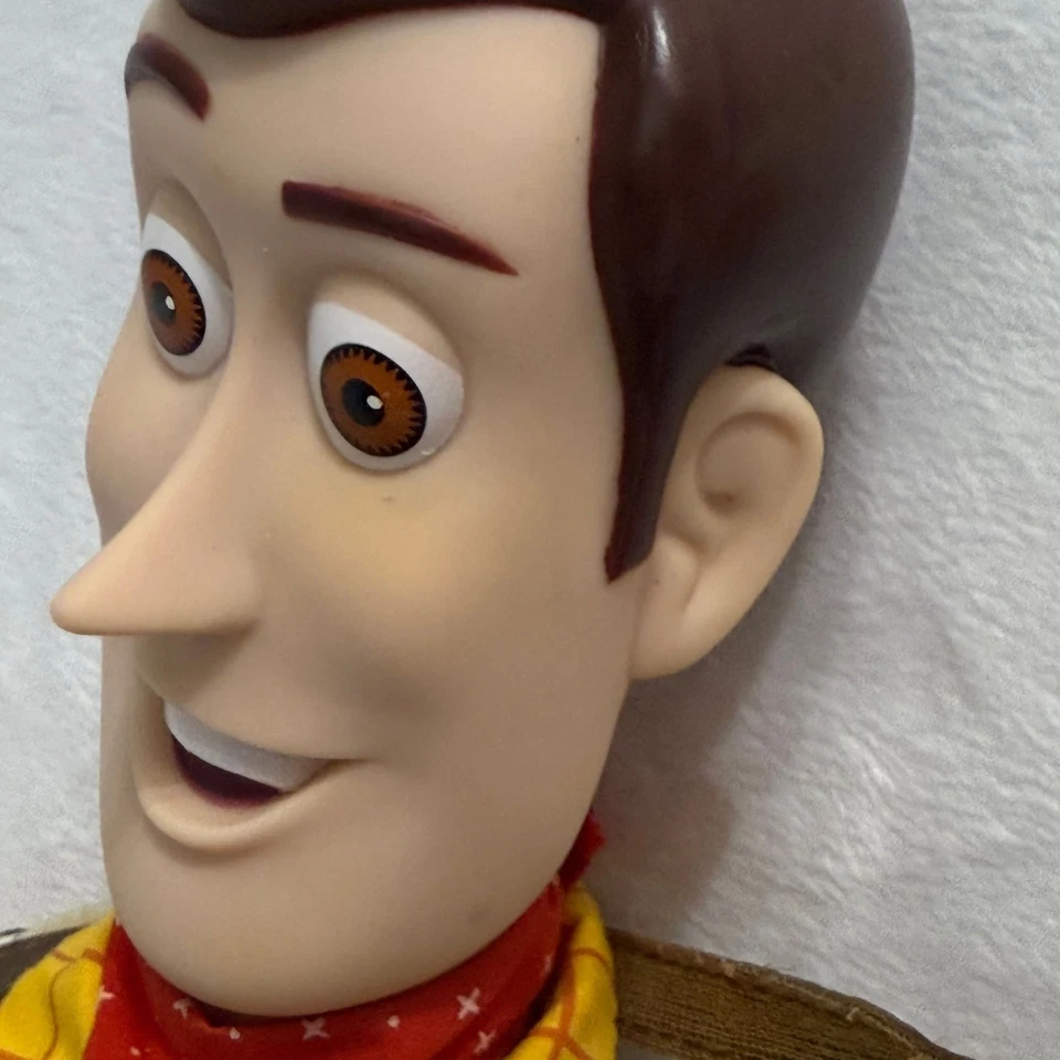 "Guitarra muñeca Woody Toy Story Disney Pixar 16"" funciona" Foto 4 de 4