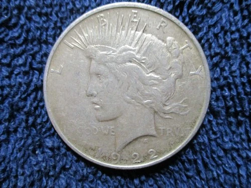 1922 PEACE DOLLAR   Very good