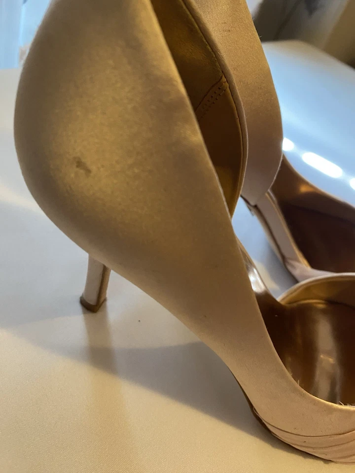 Badgley Mischka Women'sBlush Colored Dress Heels with Rhinestone Brooch 6.5 - Image 4 of 4