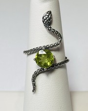 925 Sterling Silver Natural Bamboo Green 1.50 Carats Peridot Crawling Snake Ring