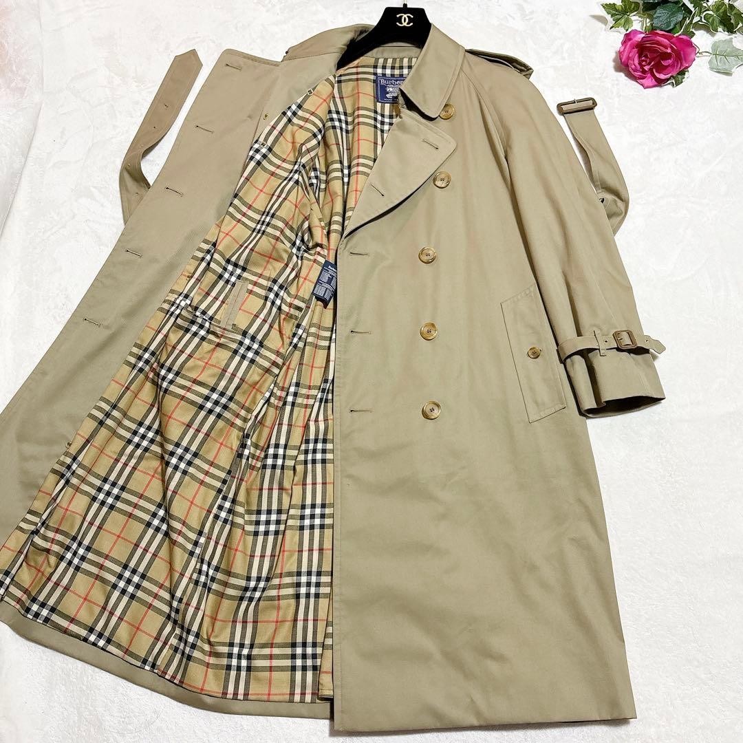 Unused Burberry trench coat size 52, 2L, khaki