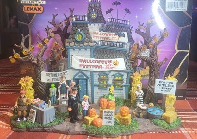 Lemax Spooky Town HALLOWEEN FESTIVAL Village Scene 2004 Retired FAST SHIPPING