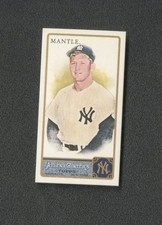 2011 Allen & Ginter Mickey Mantle Red Bazooka Back /25 #7 HOF