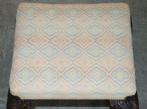 ANTIQUE 1 OF 2 18TH CENTURY CIRCA 1780 GEORGIAN CLAW & BALL CARVED WALNUT STOOLS - Picture 3 of 12