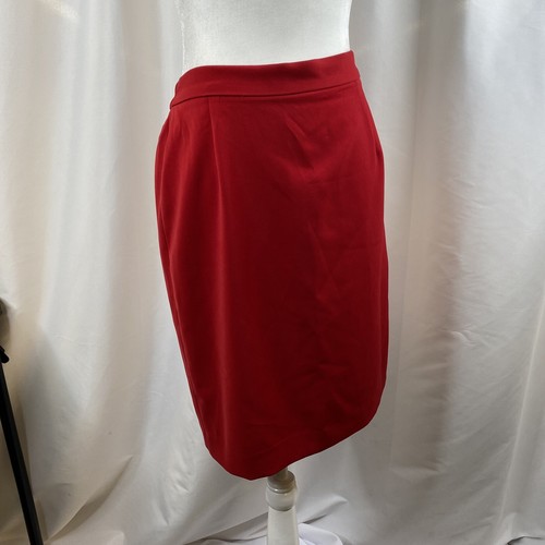 Amanda Smith Petits Size 10P Red Elastic Waist Pull On Back Zip Straight Skirt