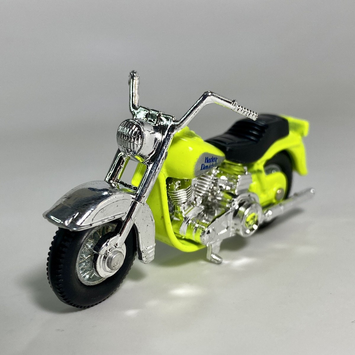 Matchbox No 50 Harley Davidson Sportster Neon Yellow ~1:64 Diecast  Motorcycle