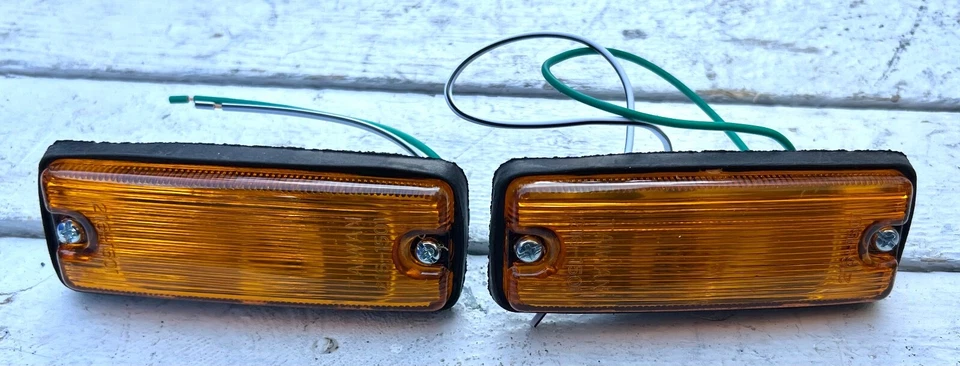 FORD COURIER P/U UTE MODELO 1978 85 GUARDABARROS INTERMITENTE MARCADOR PAR DE LUCES DIESTRO Foto 3 de 4