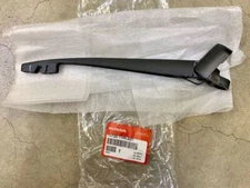 Genuine Honda Rear Wiper Arm 76720-THR-A01