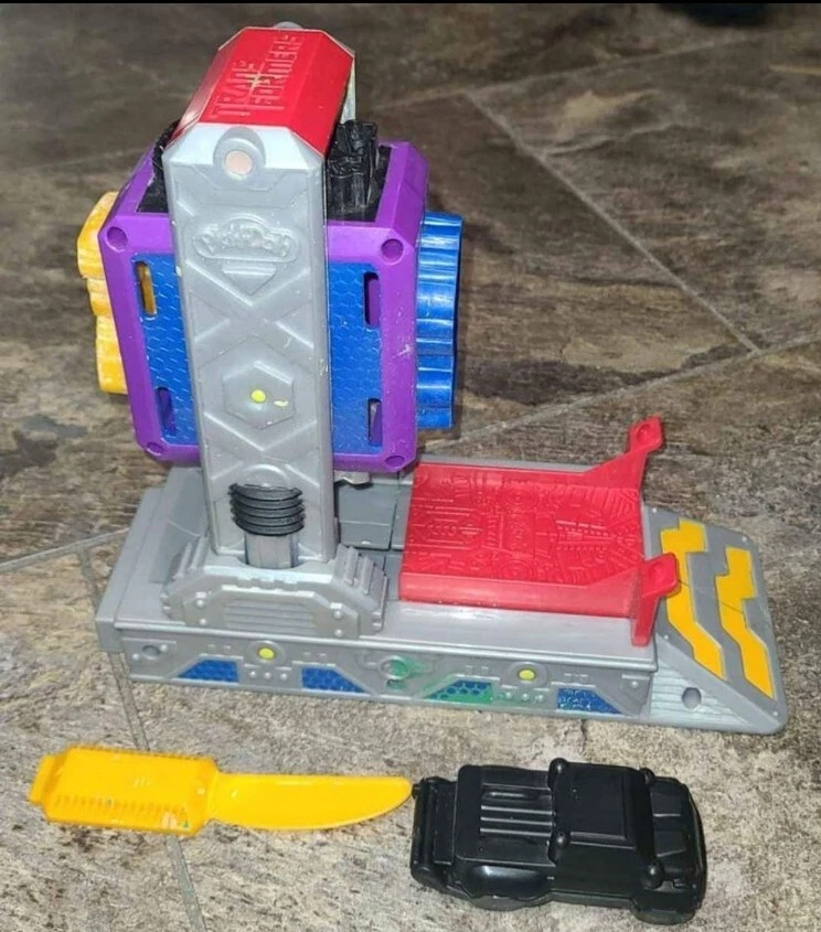 Hasbro Play doh Transformers Autobot Workshop Dark of the Moon 31957 partial set