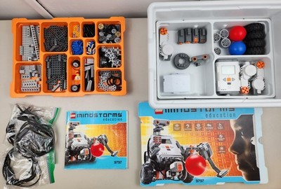 LEGO Mindstorms NXT 9797 Education Base Set Complete Tested w/ Battery Charger