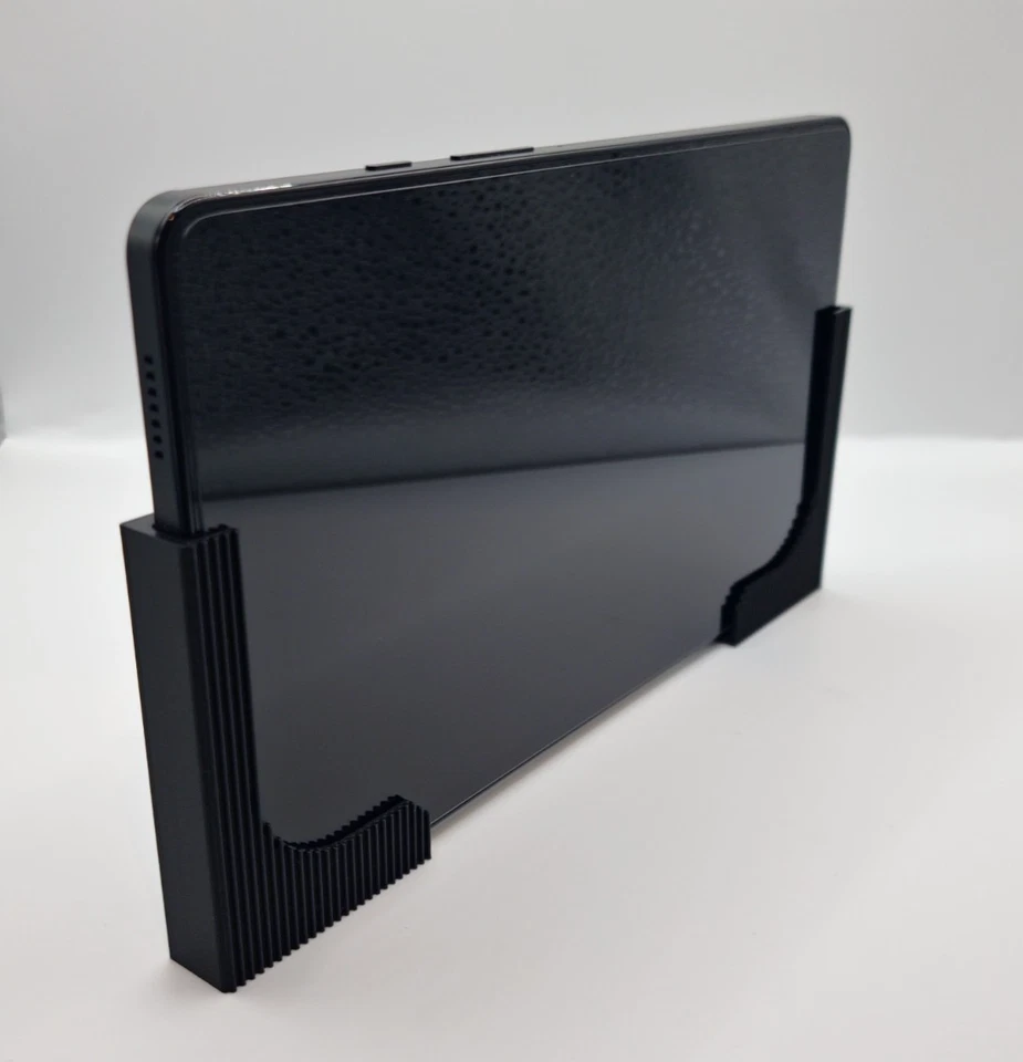 Universal Tablet Wall Mount Bracket Holder – iPad, Galaxy Tab & Amazon Fire - Image 2 of 4