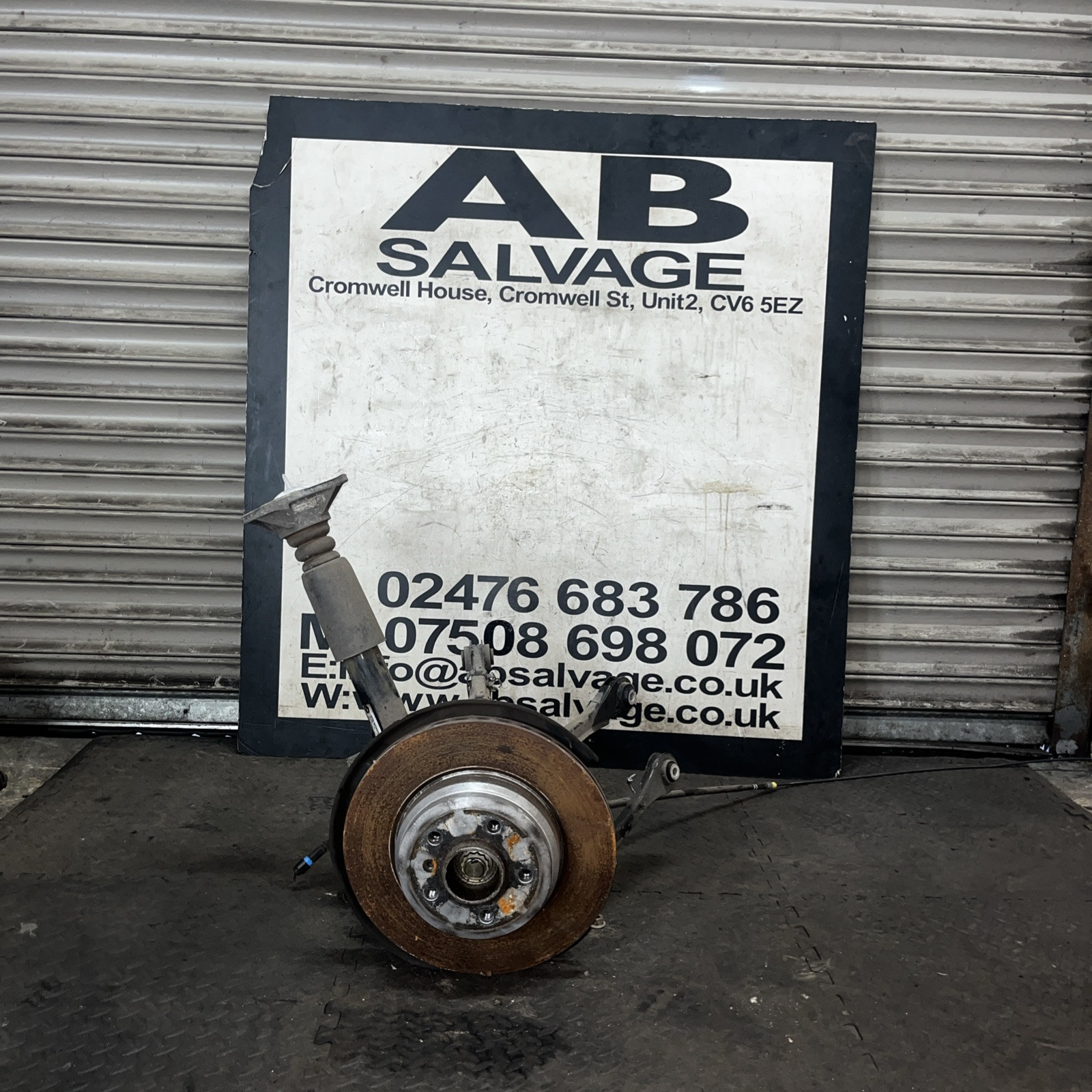 BMW 3 SERIES (F30) 330d DRIVER SIDE REAR SUSPENSION CORNER