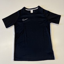 Nike Jungs Sport T-Shirt Gr. 158-170, schwarz...