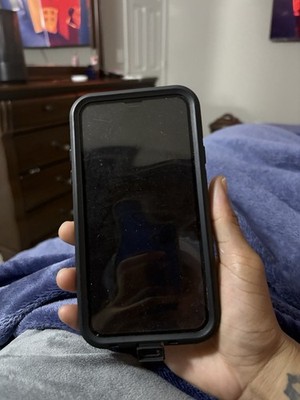 Apple iPhone 11 Black 6.1'' 12MP Bluetooth Wi-Fi NFC Hexa Core 4GB RAM iOS