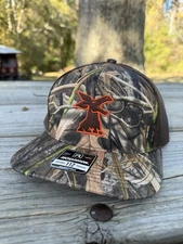Richardson 112 hat . Timberjack Logging Equipment.John Deere.Mossyoak Shadowgras