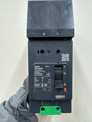 Square D BDA260204 (BD20) Circuit Breaker 20 Amp 2 Pole 120/240 Volt  NEW NO BOX