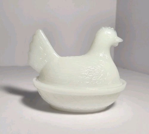 Vintage Milk Glass Hen on Nest  Trinket Candy Dish White 4.25" MCM
