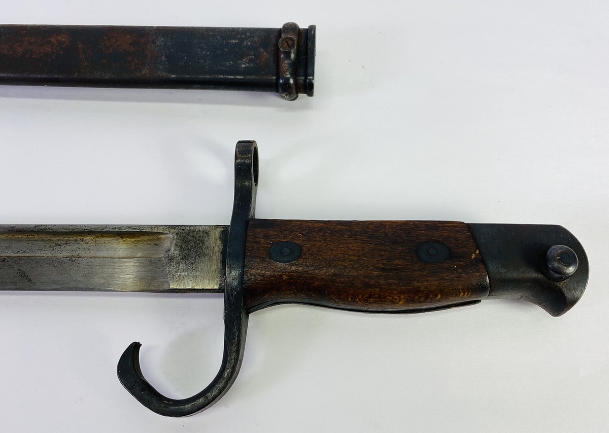 WWII Japanese Bayonet Type 30 Arisaka Metal Scabbard Hooked