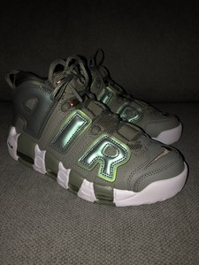 nike uptempo dark stucco