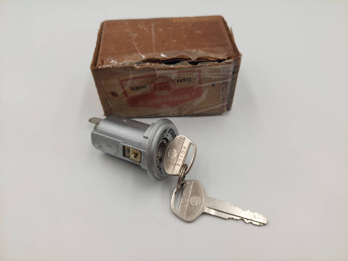 RN20 RN 25 CYLINDER & KEY SET IGNITION SWITCH LOCK TOYOTA NOS