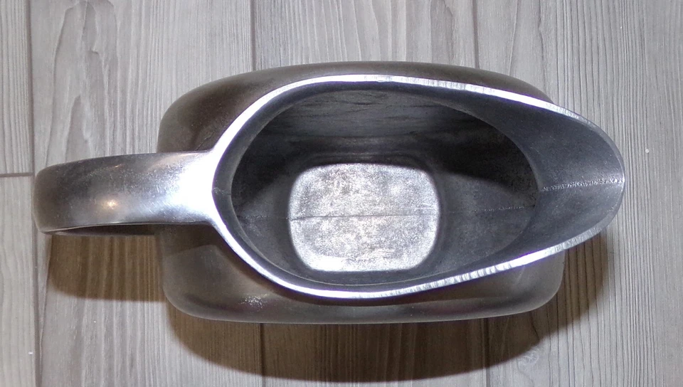 Jarra de agua Wilton Armetale de aleación de metal de peltre ACOMA disco solar geométrico 64 oz Foto 4 de 4