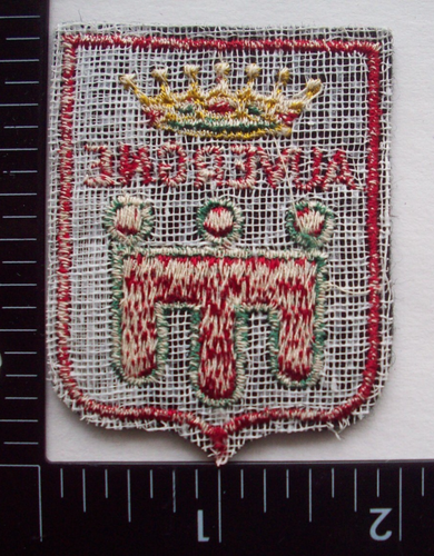 Escudo de armas bandera Auvernia Francia bordado coser en parche de viaje - Imagen 2 de 2