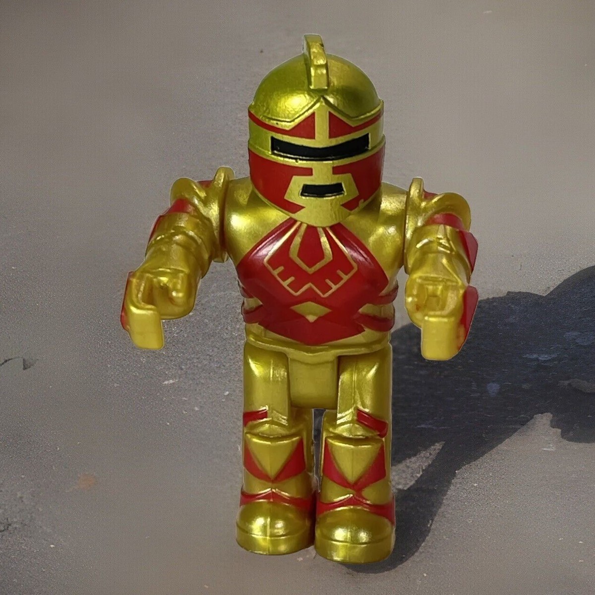 Roblox Series 1 Redcliff Elite Commander Mini Figure No Code