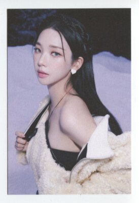AESPA - 2022 WINTER SMTOWN : SMCU PALACE POSTCARD MEMBERSHIP
