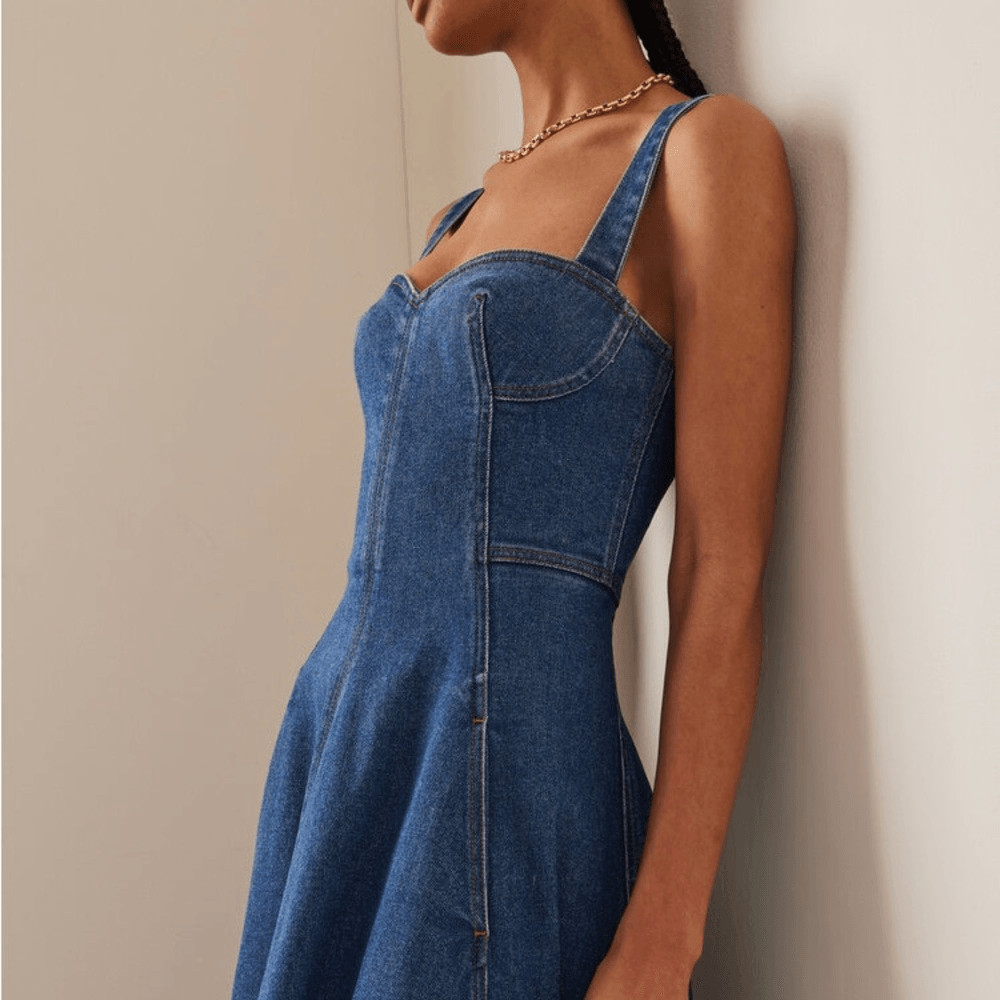 Oscar de la Renta Sweetheart-Neck Denim Dress