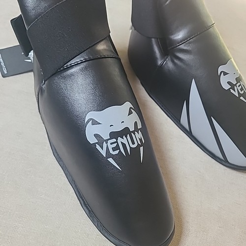 Venum Challenger Foot Gear Size M - Picture 2 of 10