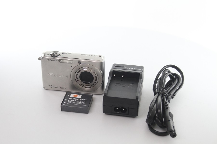CASIO EX-Z1000 デジタルカメラ 10.1MP動作確認済み　充電器付 Amazon | CASIO デジタルカメラ EXILIM ZOOM EX-Z1000 シルバー