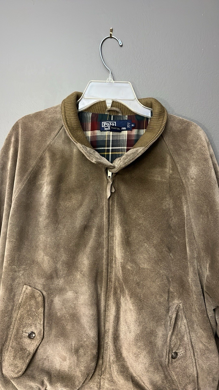 Picture 2 of 16