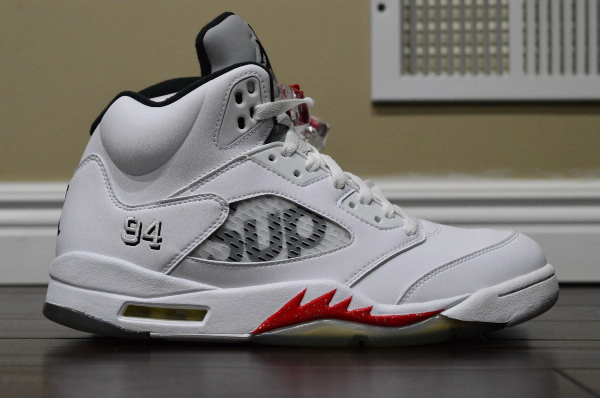 Las mejores ofertas en Supreme x Air Jordan 5 Retro Black | eBay