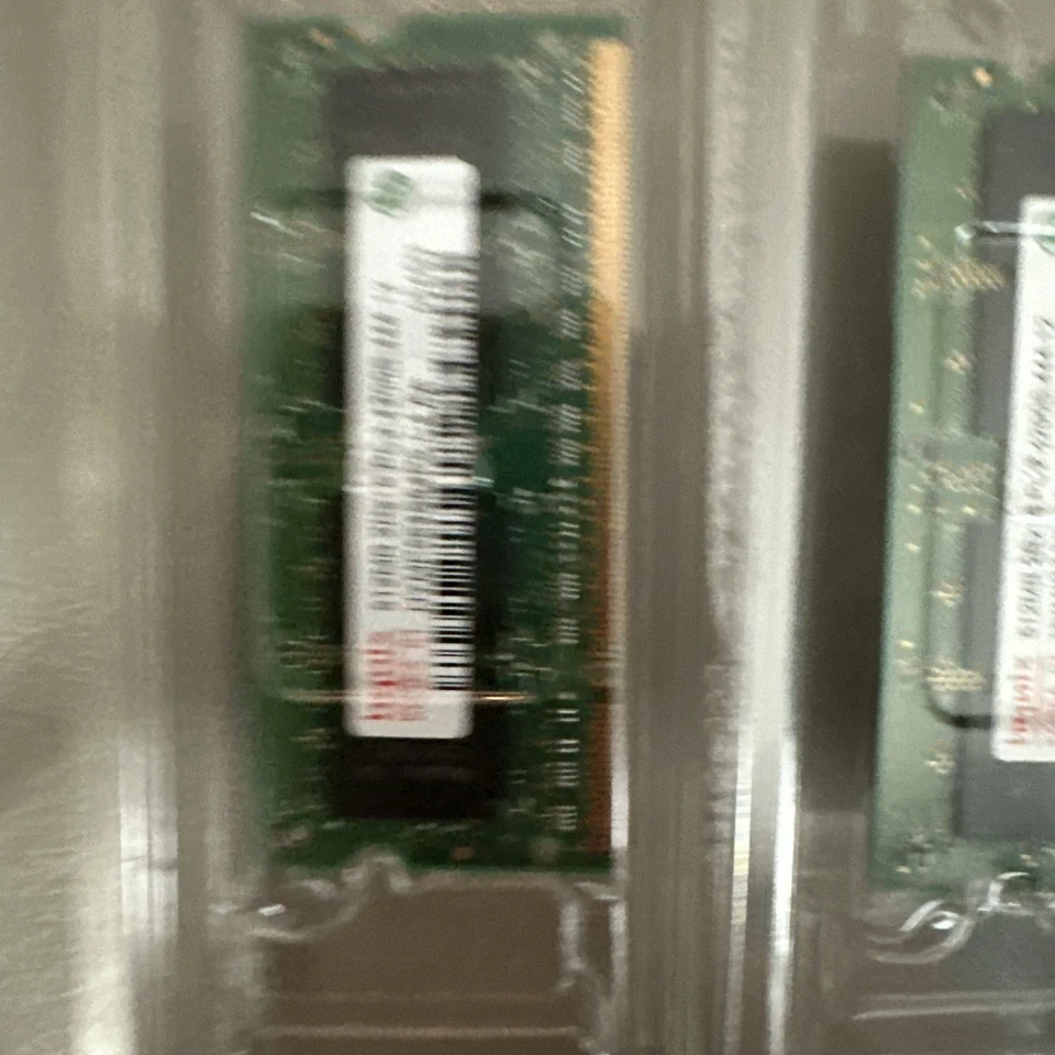 Hynix 512MB 2Rx16 PC2-4200S-444-12 HYMP564S64P6-C4-AA Memory - Image 3 of 4